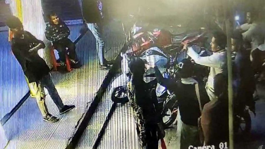 শহরের রাস্তায় উত্ত্যক্তের শিকার নারী সমন্বয়ক